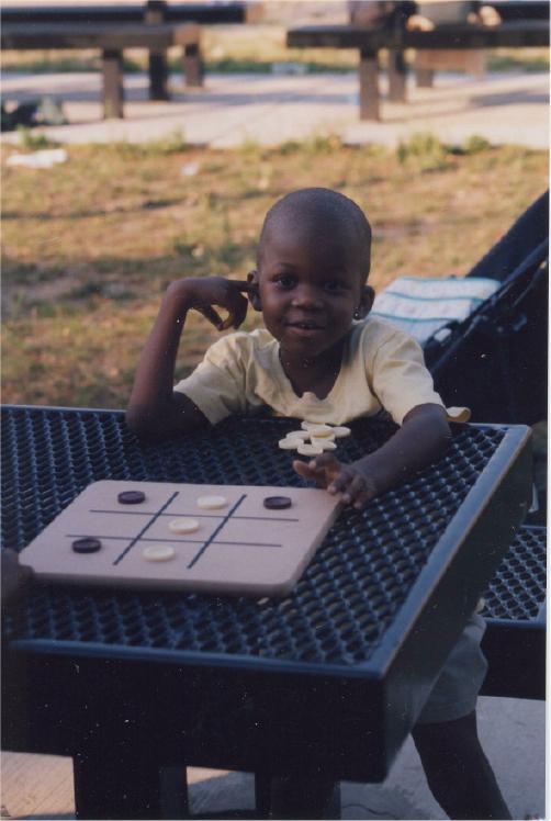 Picnic2001-01.jpg 45.8K