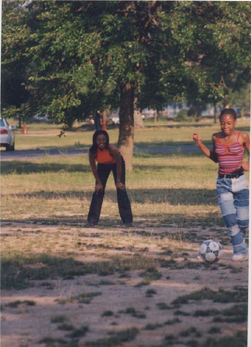 Picnic2001-20.jpg 56.6K