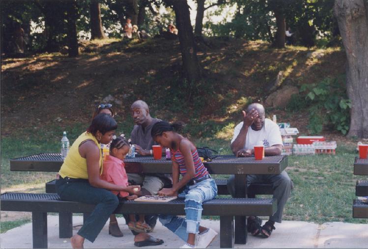 Picnic2001-54.jpg 64.1K